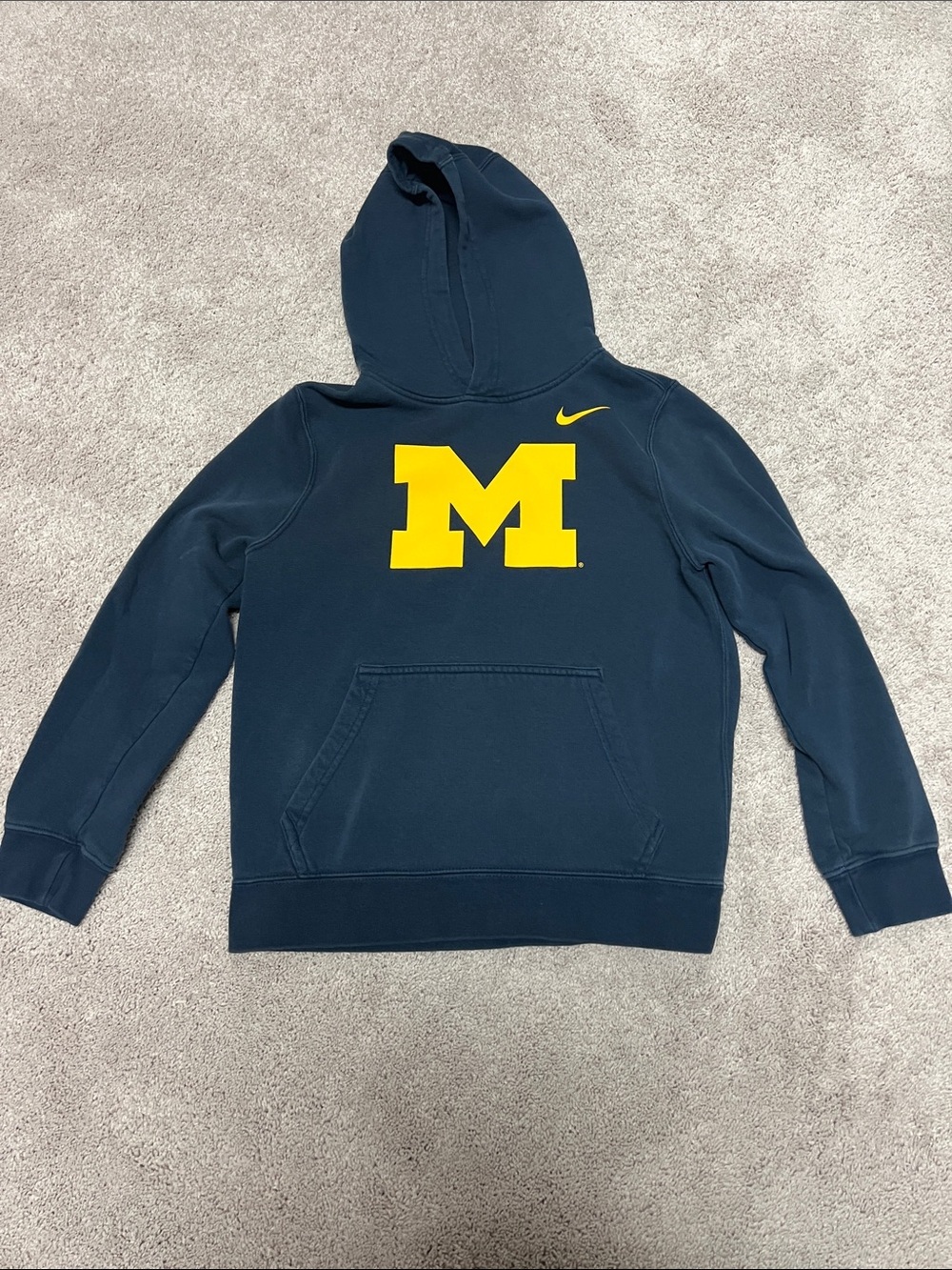 Nike Michigan hoodie - Picture 2 of 5